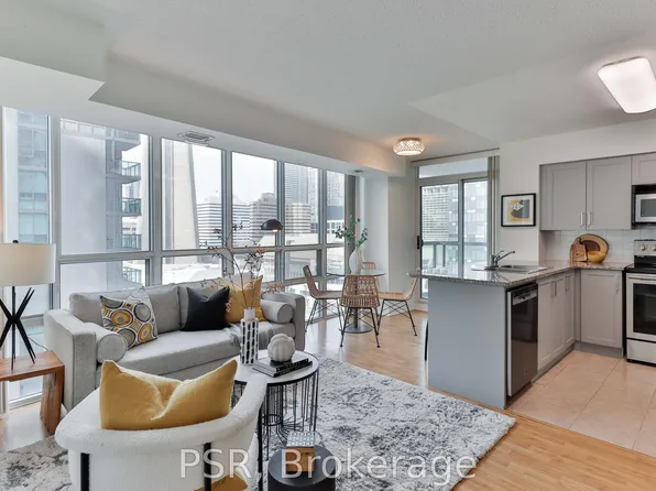 30 Grand Trunk Cres #1602, Toronto, ON M5J 3A4