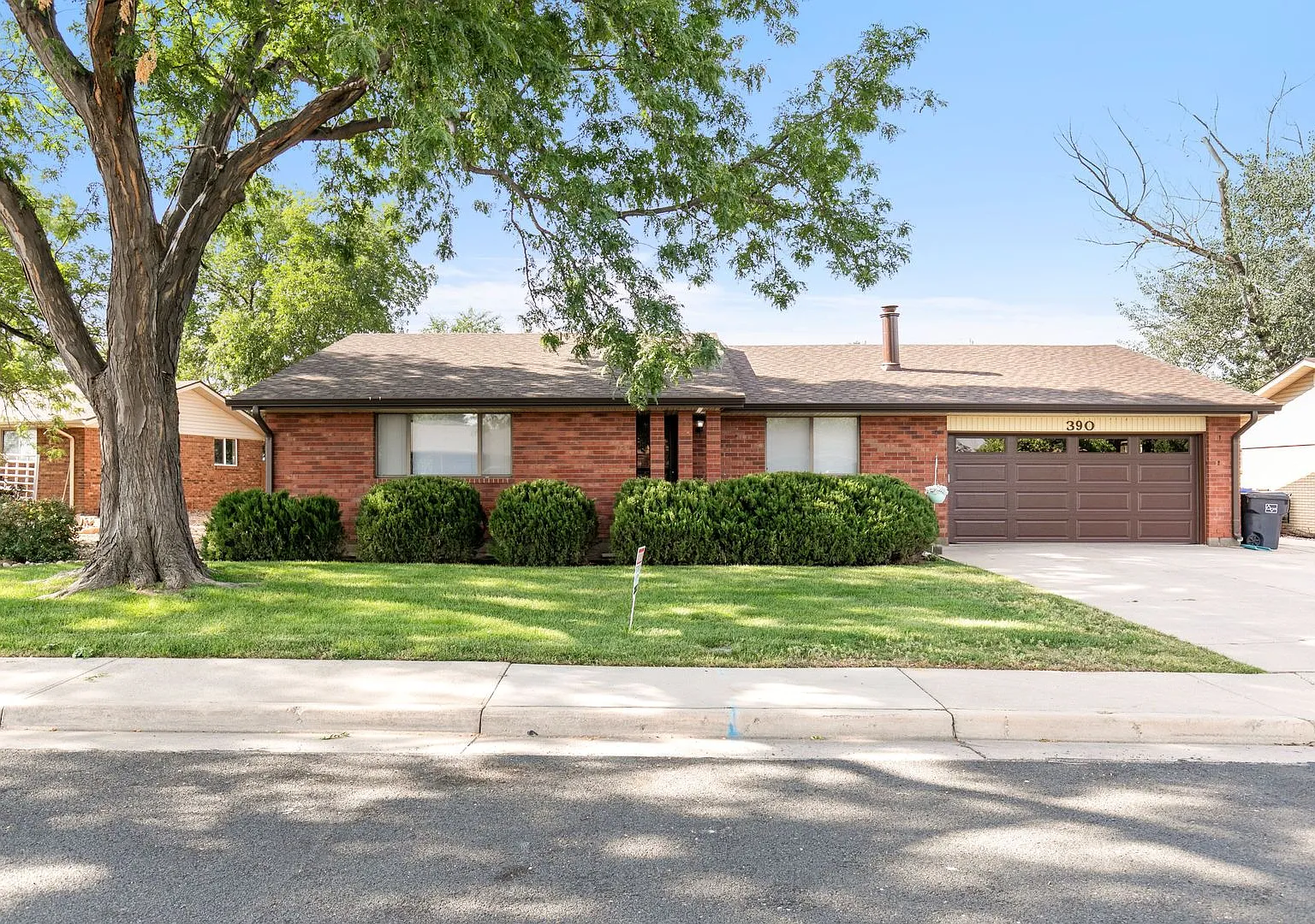 Charming 3 Bedroom Loveland Home | Yard Care Included — Photo 1