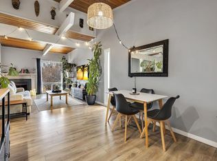 426 W Pinemont Gate NE, Calgary, AB T1Y2R6