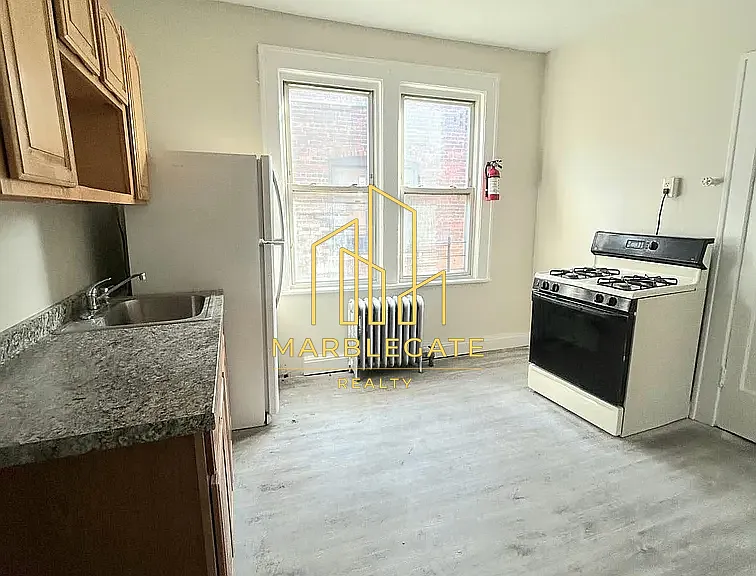 490 E 23rd St #88 — Photo 1