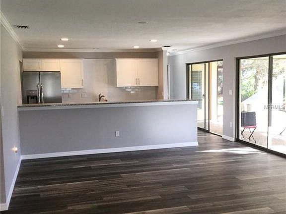 2nd image of 7221 Las Casas Dr