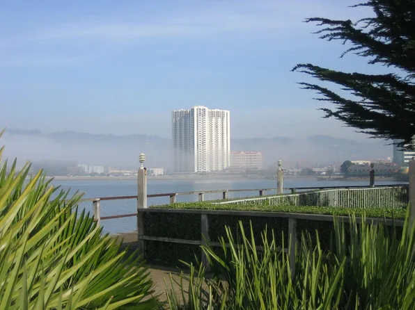 6363 Christie Ave, Emeryville, CA