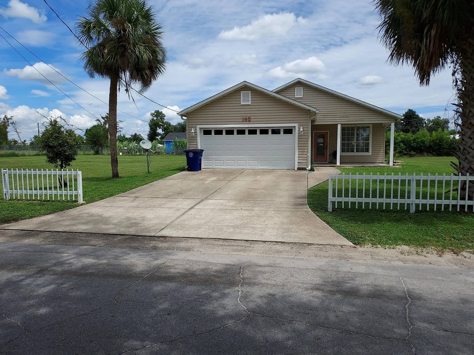 3 bed, 1365 sqft, $1,850 — Photo 2