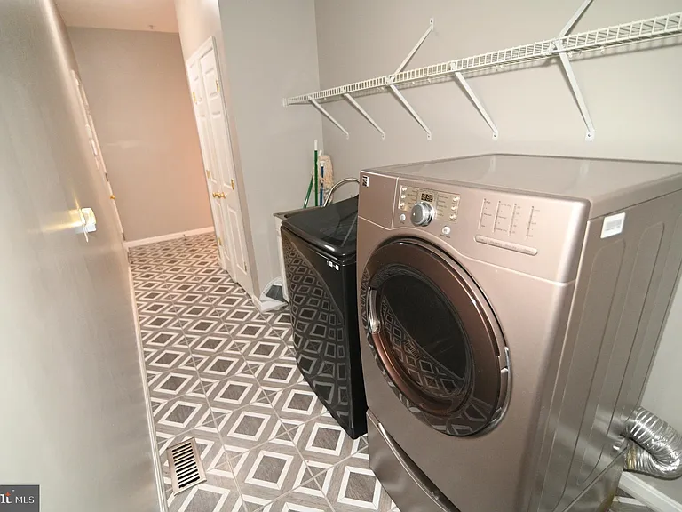 4502 Rockdale Ln — Photo 28