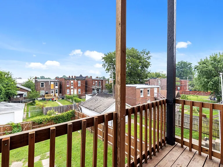 2321 Russell Blvd #1STFLOOR — Photo 11