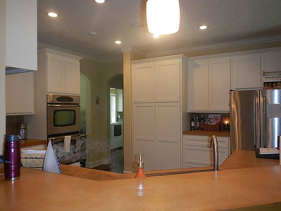 5th image of 194 Stonewood Ln