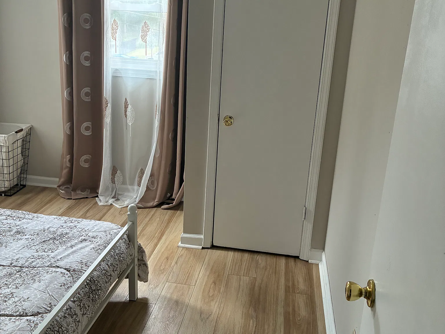 3 bed, 1970 sqft, $750 — Photo 2