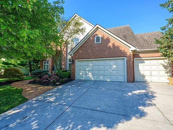 2nd image of 8429 Greenside Dr