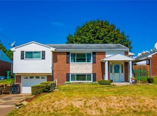 2739 Iowa Dr, Lower Burrell, PA 15068