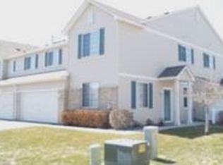 2083 Mockingbird Ave, Shakopee, MN 55379