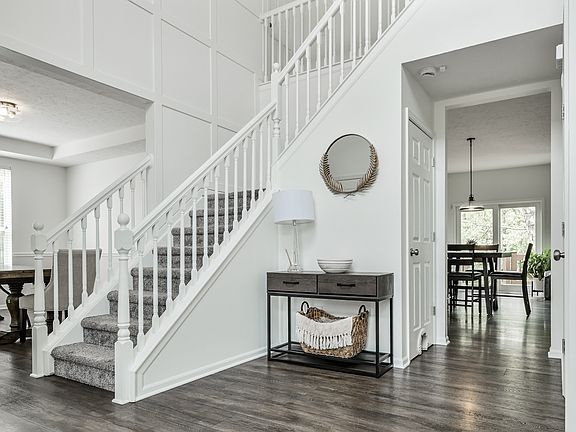 4th image of 8145 Walden Glen Ct