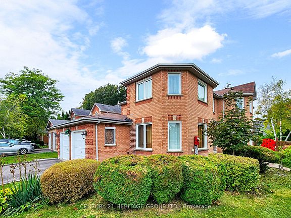 3rd image of 98 Charing Cres