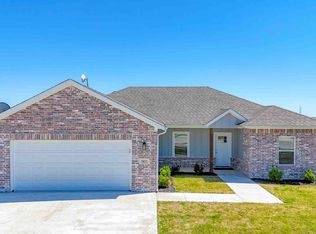 3833 Skylane Ave, Corsicana, TX 75110