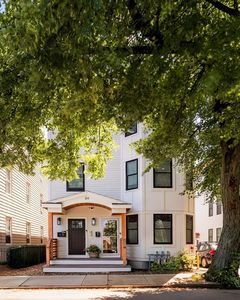 84 Berkshire St Unit 3, Cambridge, MA, 02141