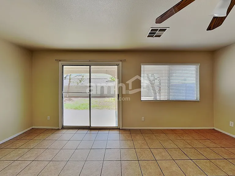3912 Camryn Holly St — Photo 7