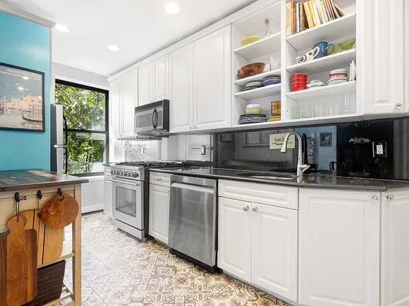 680 Riverside Dr APT 3C, New York, NY 10031