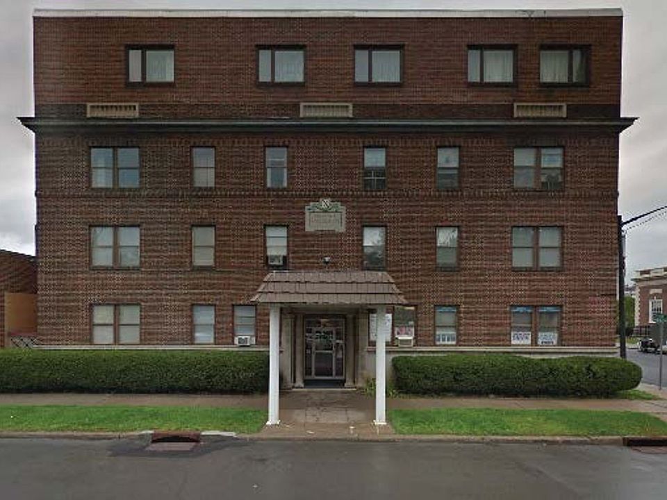 1st image of 200 N Prospect St #0
