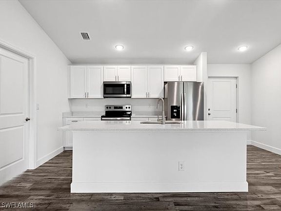 3rd image of 427 NW 10th Ter