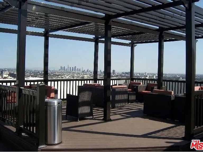 7250 Franklin Ave #901 — Photo 11