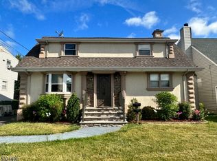 231 Falmouth Ave, Elmwood Park, NJ 07407