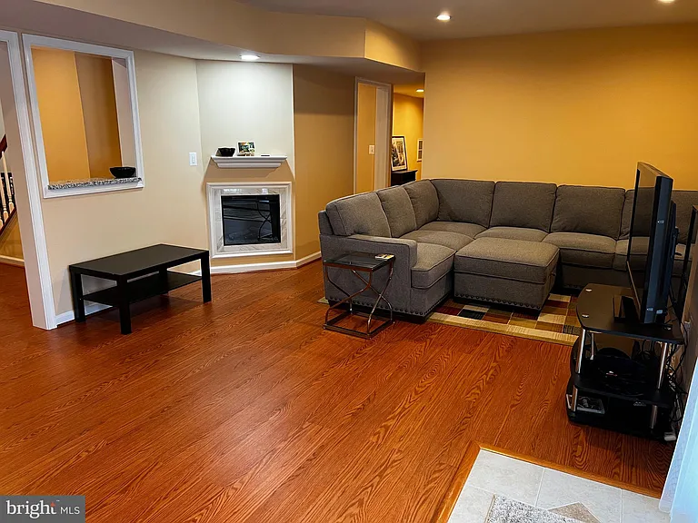 5802 Telluride Ln #BASEMENT — Photo 1