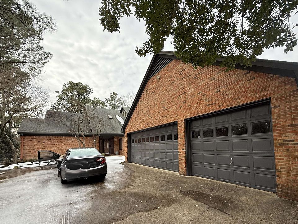 1st image of 765 Sweetbrier Rd