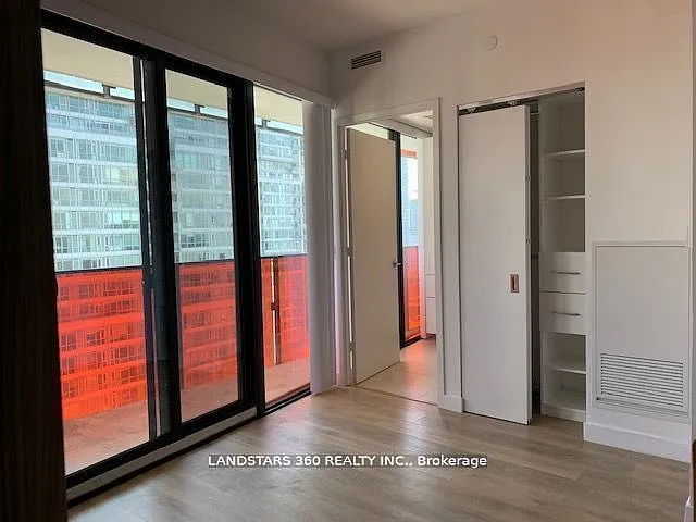 215 Queen St W #1916 — Photo 11