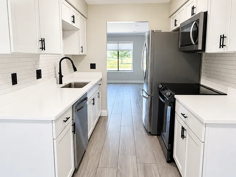 8400 Annsbury Dr #6 — Photo 5