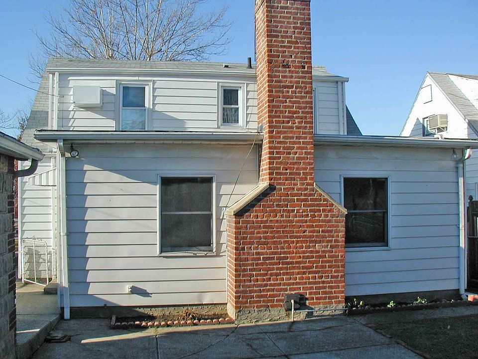2nd image of 2355 204th St