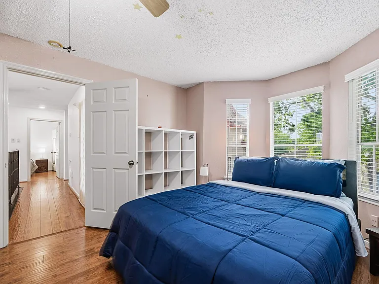12800 Briar Forest Dr #106 — Photo 32