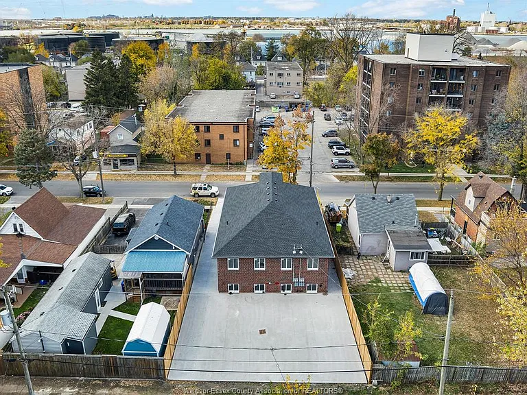 3549 Peter St #4 — Photo 23