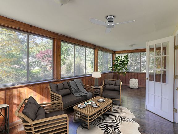 Sunroom! Virtually Staged