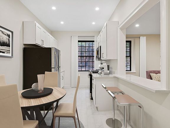 3rd image of 78 8th Ave APT 1G