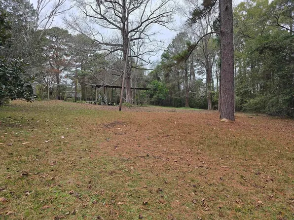 357 Lucas Rd, Brookeland, TX 75931