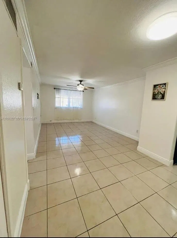 Las Estrellas Condo — Photo 2