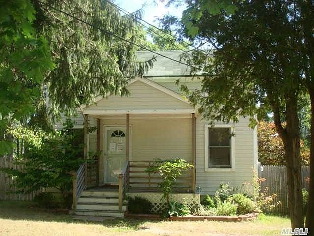1st image of 335 Railroad Ave