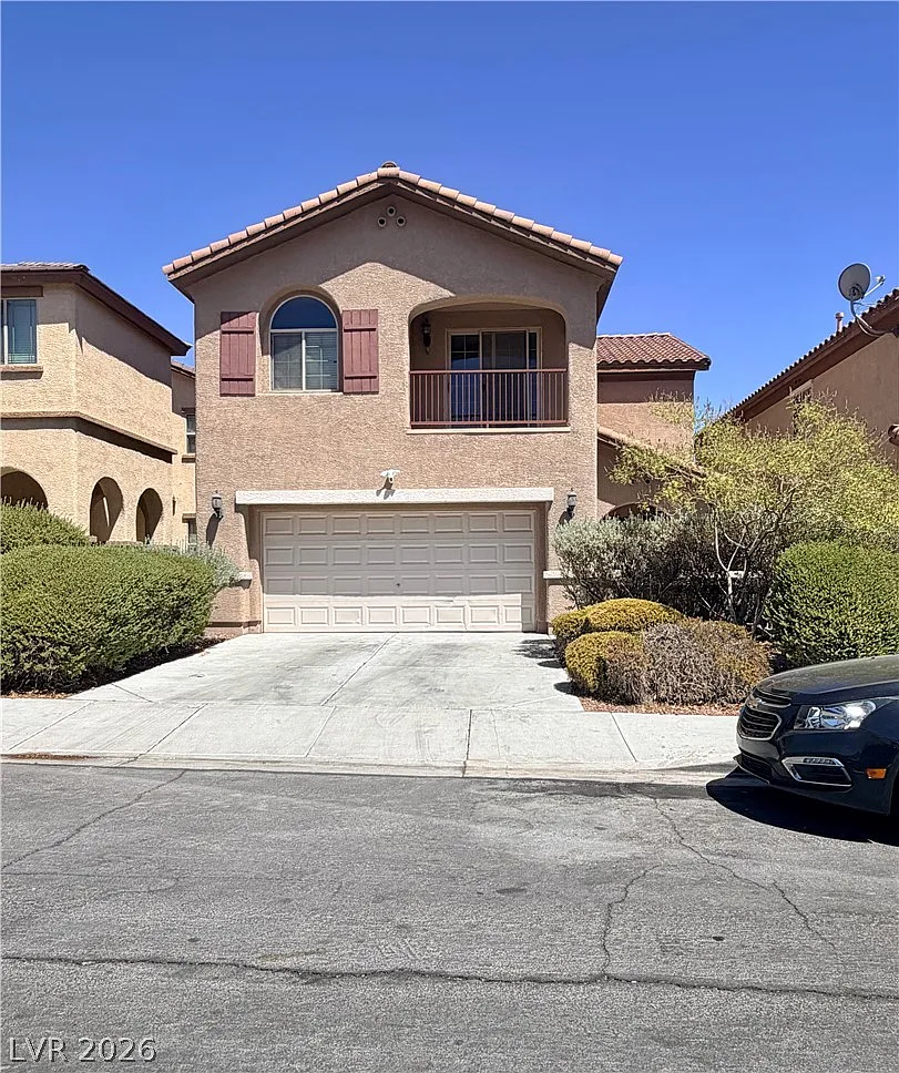 3 bed, 2.5 bath, 2018 sqft, $2,195 — Photo 2