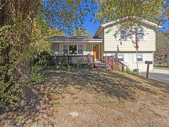 10607 Askew Ave, Kansas City, MO 64137