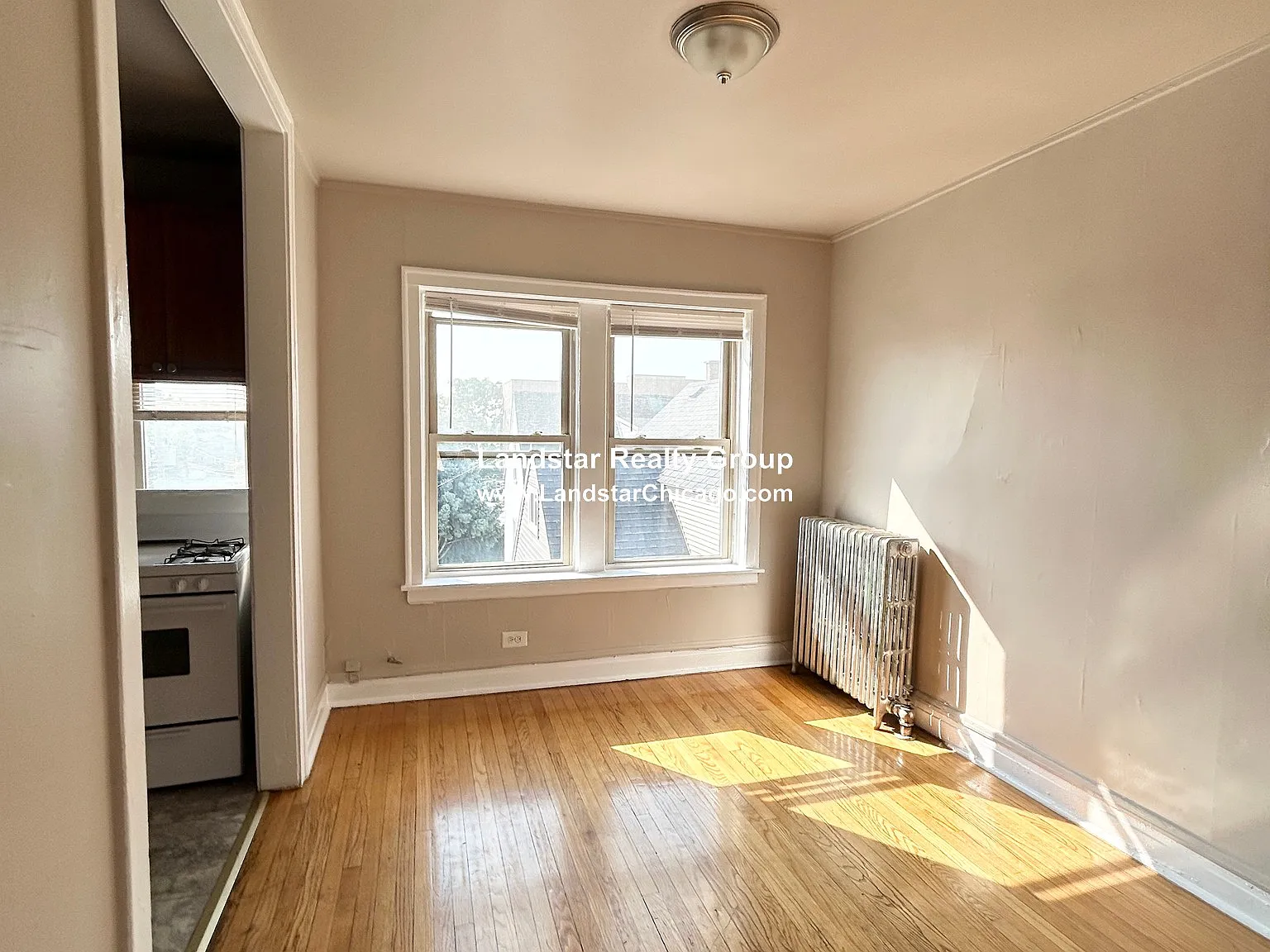 1 bed, 1.0 bath, $1,600 — Photo 4