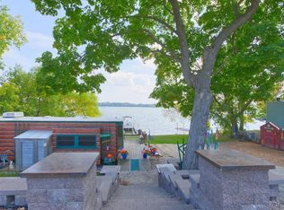 1701 N Shore Dr, Waverly, MN 55390