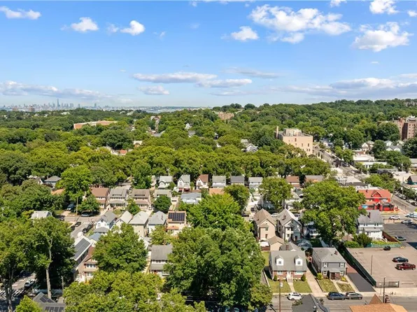 453 Hoyt Ave, Staten Island, NY 10301