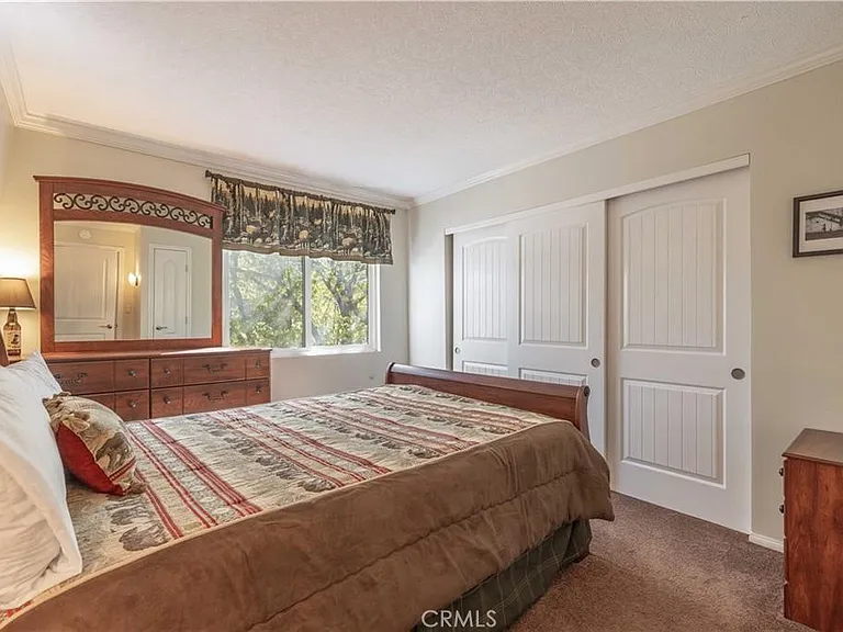 548 Moreno Ln — Photo 17