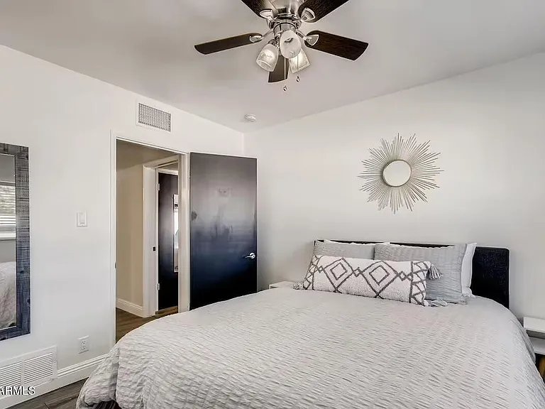 8115 E Edgemont Ave — Photo 18