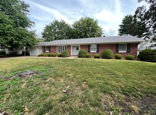 19 E Mission St, Marshall, MO 65340