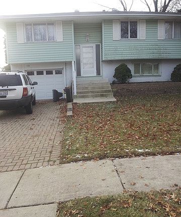 2nd image of 1335 W Syracuse Ln