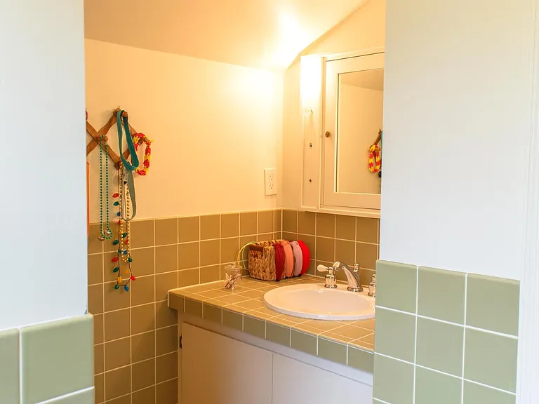 10 Robin St NW — Photo 7