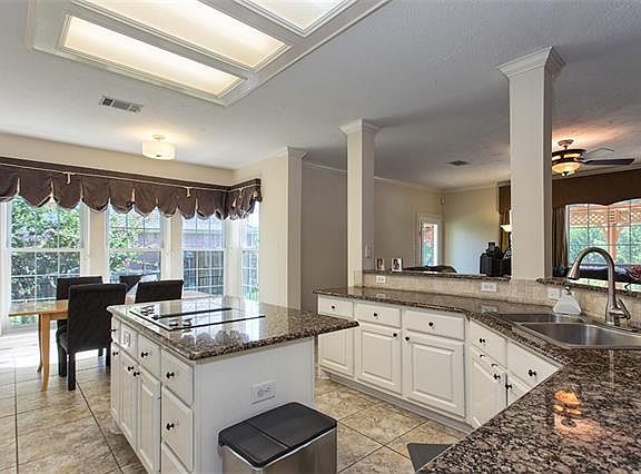 4th image of 2505 Millstream Dr