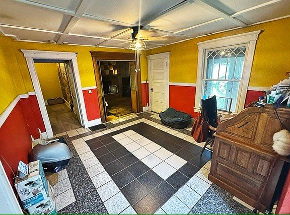 2nd image of 133 South St