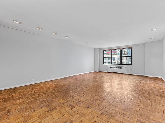 2nd image of 301 E 48th St APT 17F