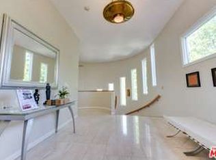 3454 Country Club Dr, Glendale, CA 91208